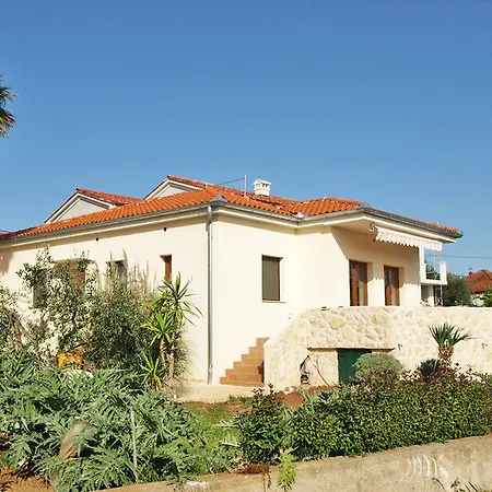 Apartment Nada *