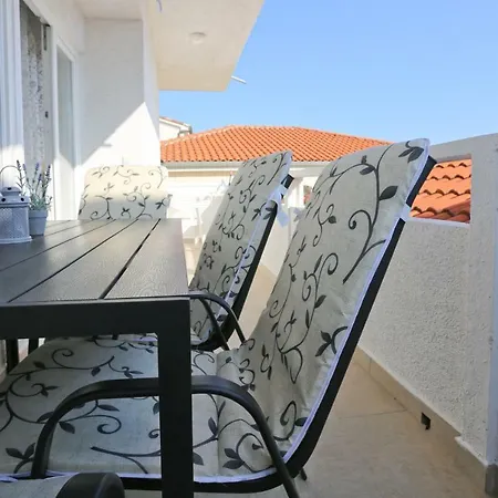 Nada Apartman Zára