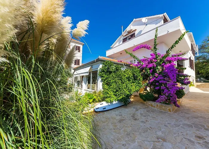 アパート Nada ザダル