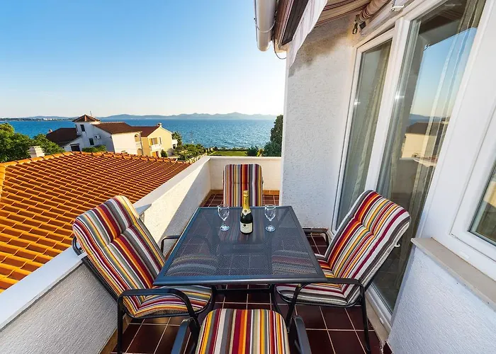 アパート Nada ザダル