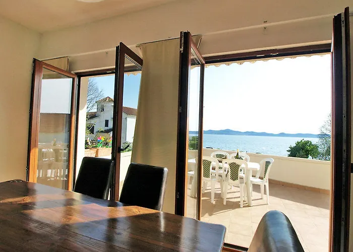 アパート Nada ザダル