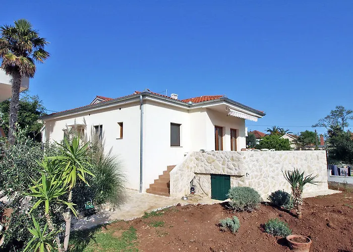 アパート Nada ザダル