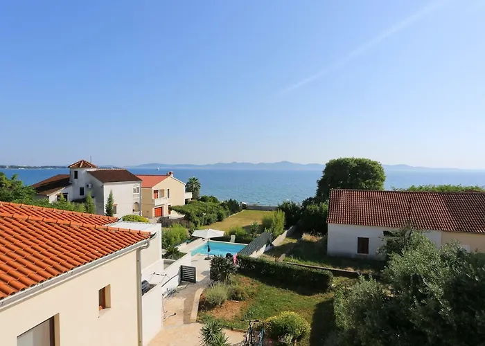 公寓 Nada 扎达尔